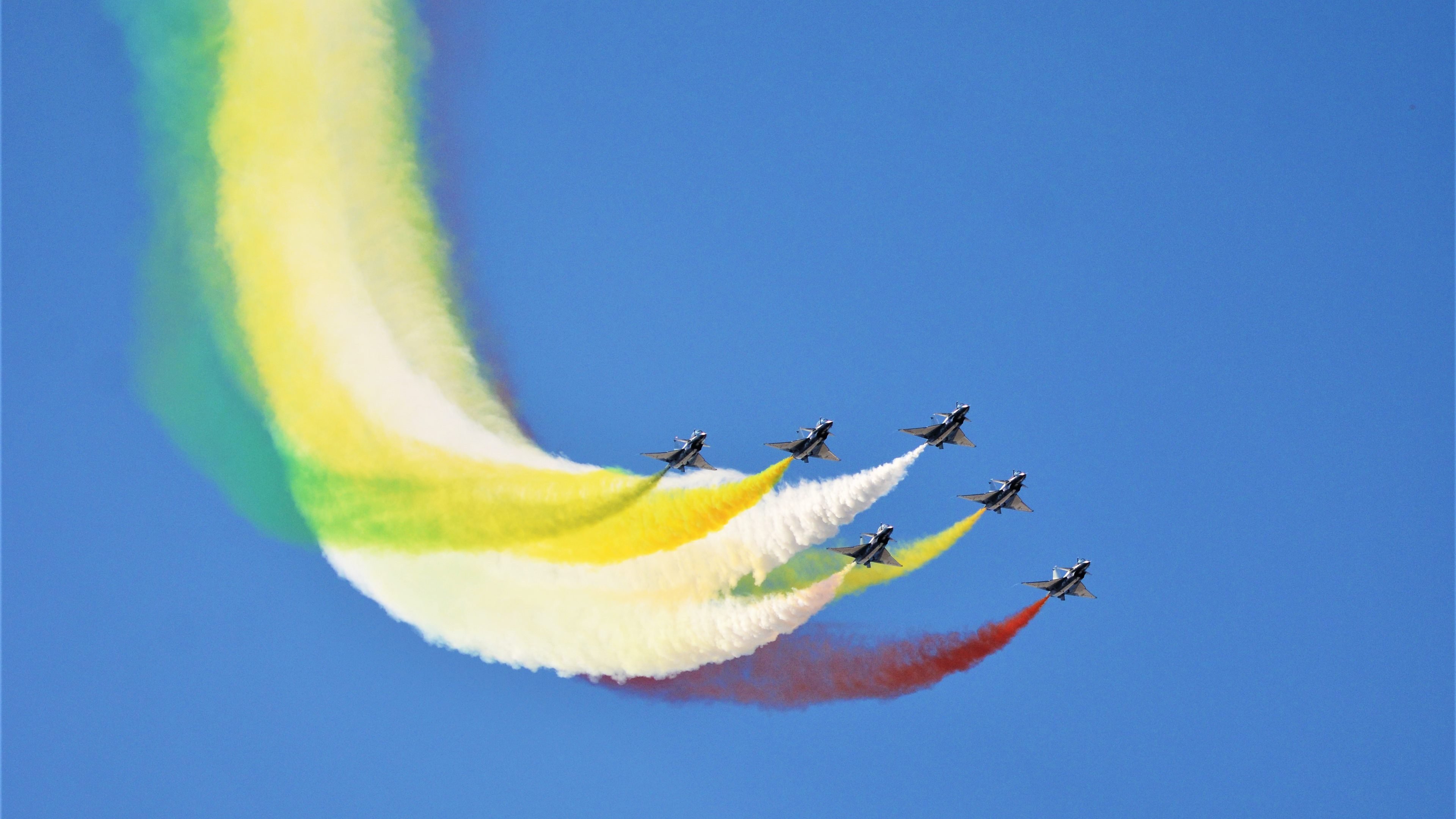 联赛风云变幻：那些意想不到的排名变化，各个联赛的风格