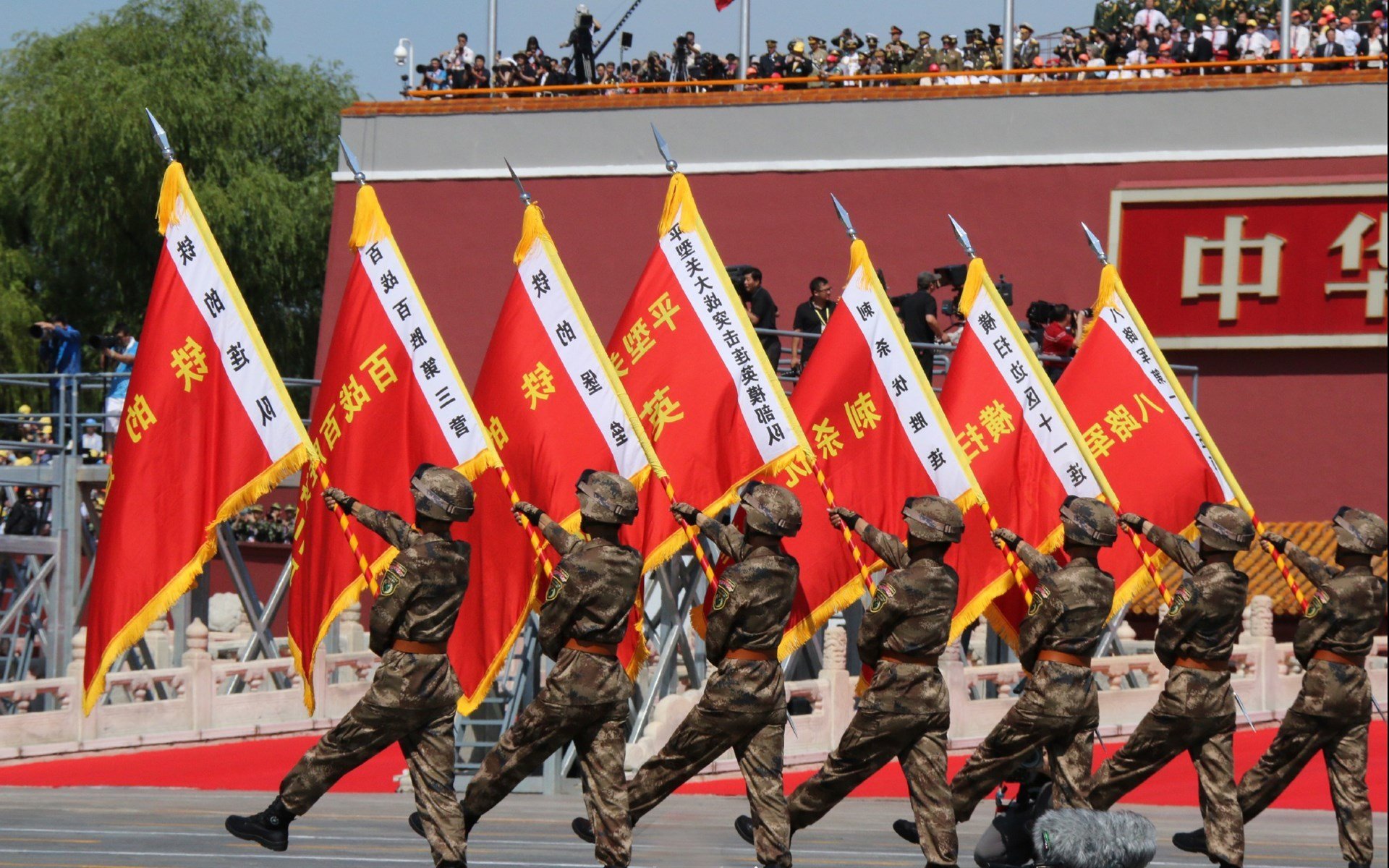 足球青训家庭联动课程受家长一致好评,最实用的足球青训教案