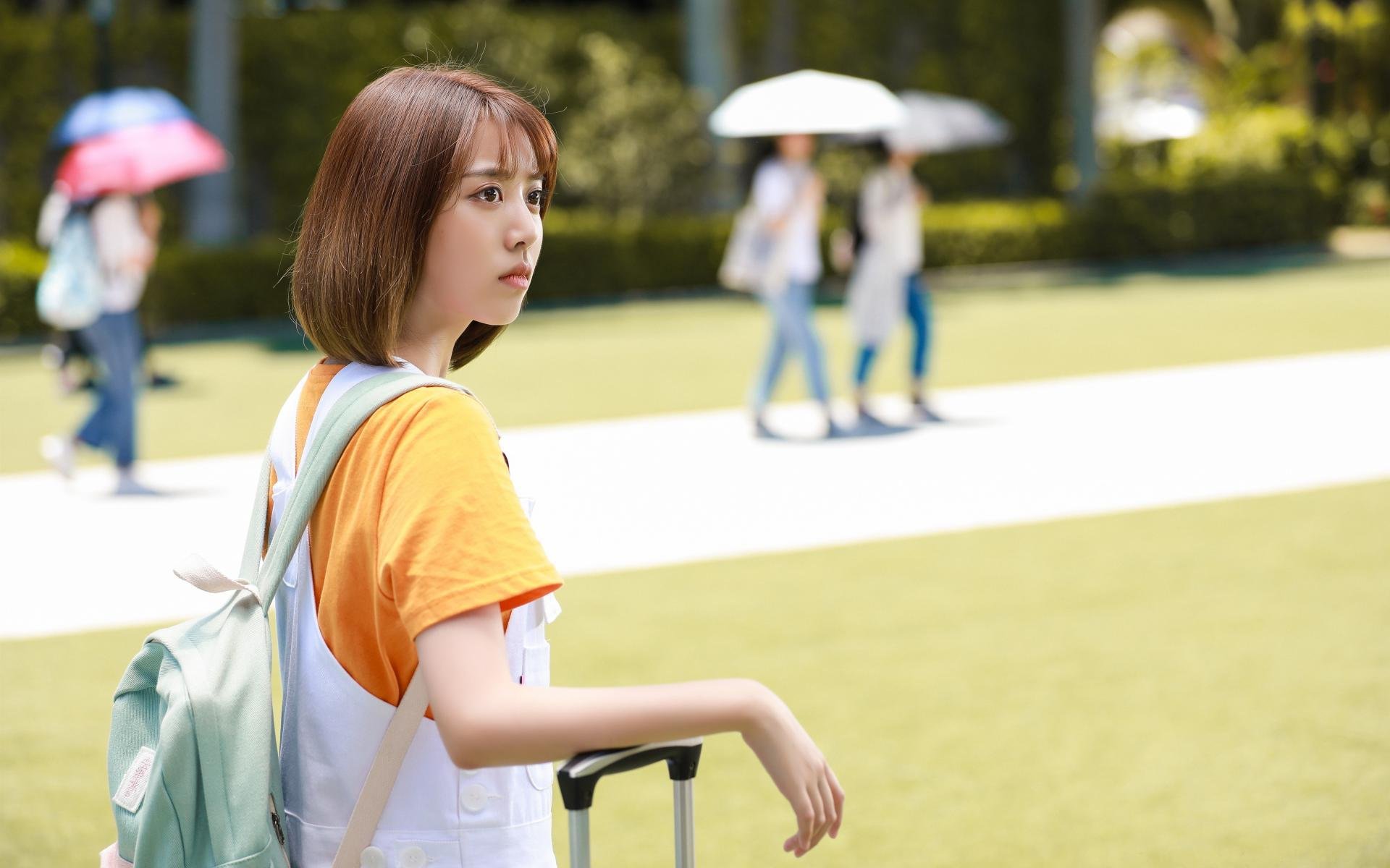 高空空中飞人特技表演，极限动作惊艳全场，这空中飞人的特技十分惊险,看得观众瞠目结舌