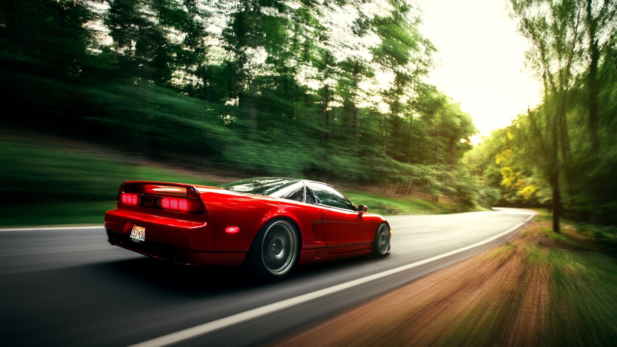 墨西哥球员疑似带暖宝宝上场被罚下,墨西哥球迷