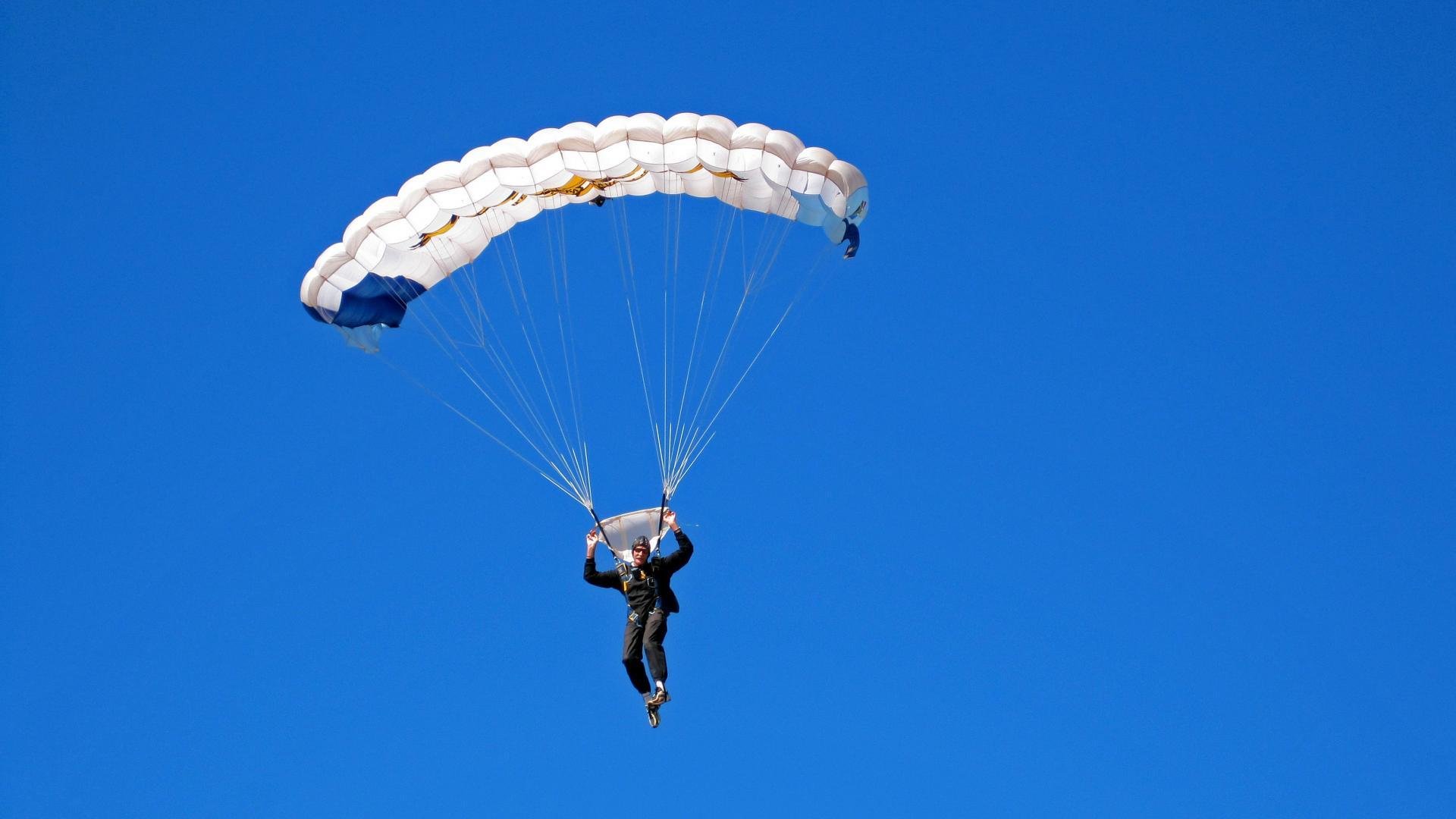 总决赛前瞻冠军热门逐一分析，总决赛情况