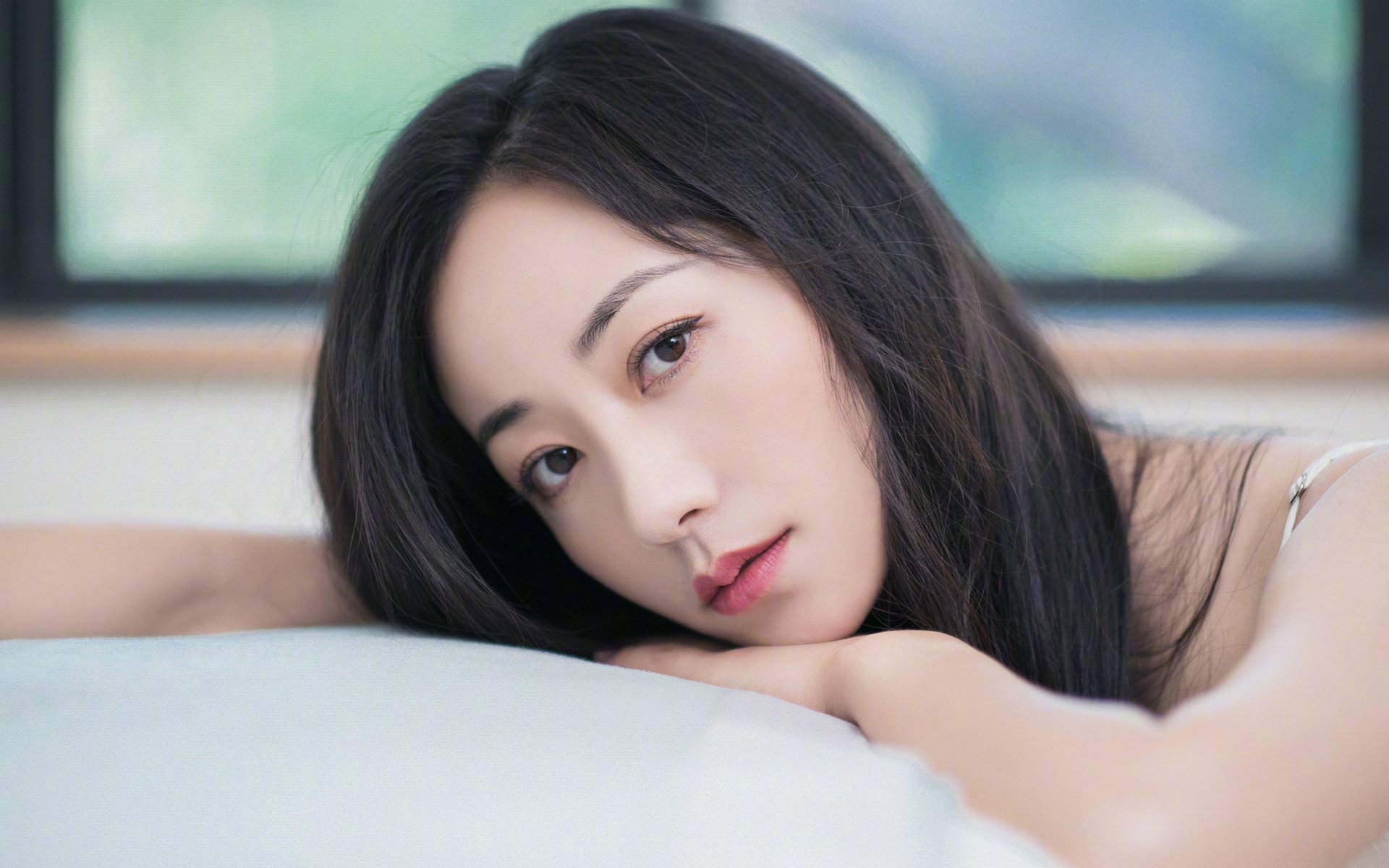 里昂持续调整锋线组合保持进攻多样性,里昂前锋