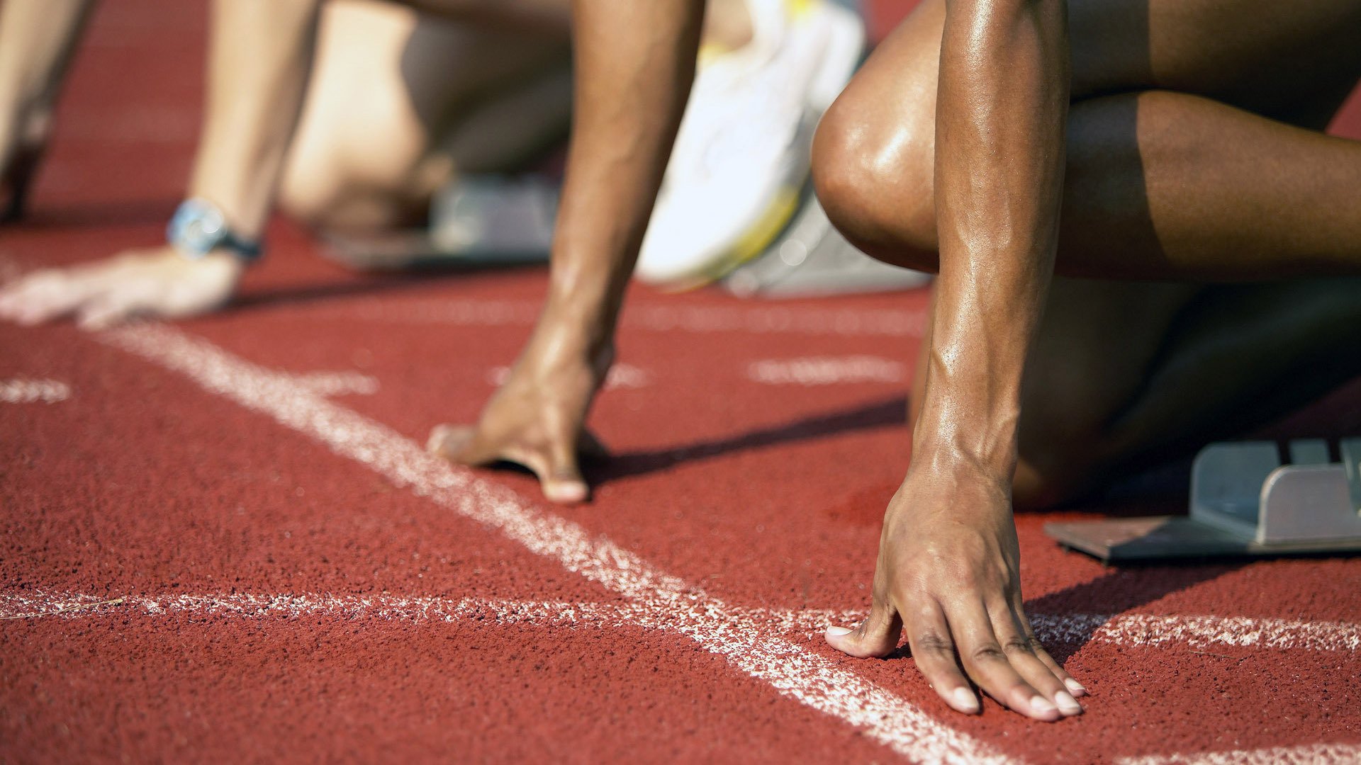 德国选手仰泳表现超越欧洲平均，美国仰泳运动员